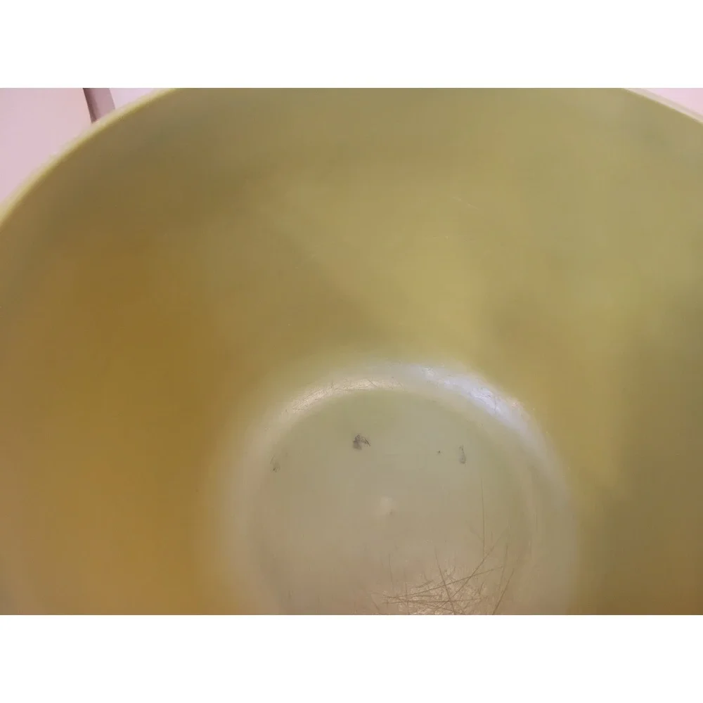 Vintage Rubbermaid 8 Cup Green Mixing Bowl & 1.5 Qt Servin Saver Container Set